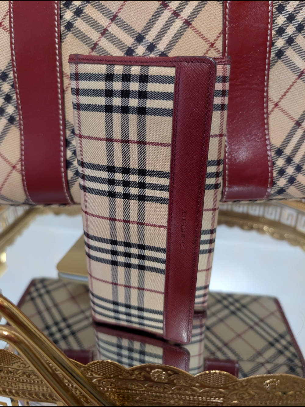 Burberry Beige Vintage Check Wallet with Burgundy Leather Trim - Picture 2 of 10